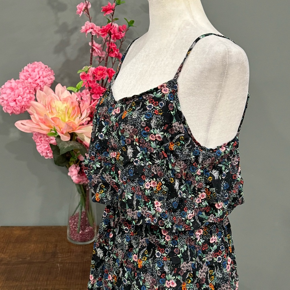 Divided Dress - Picture 3 of 11